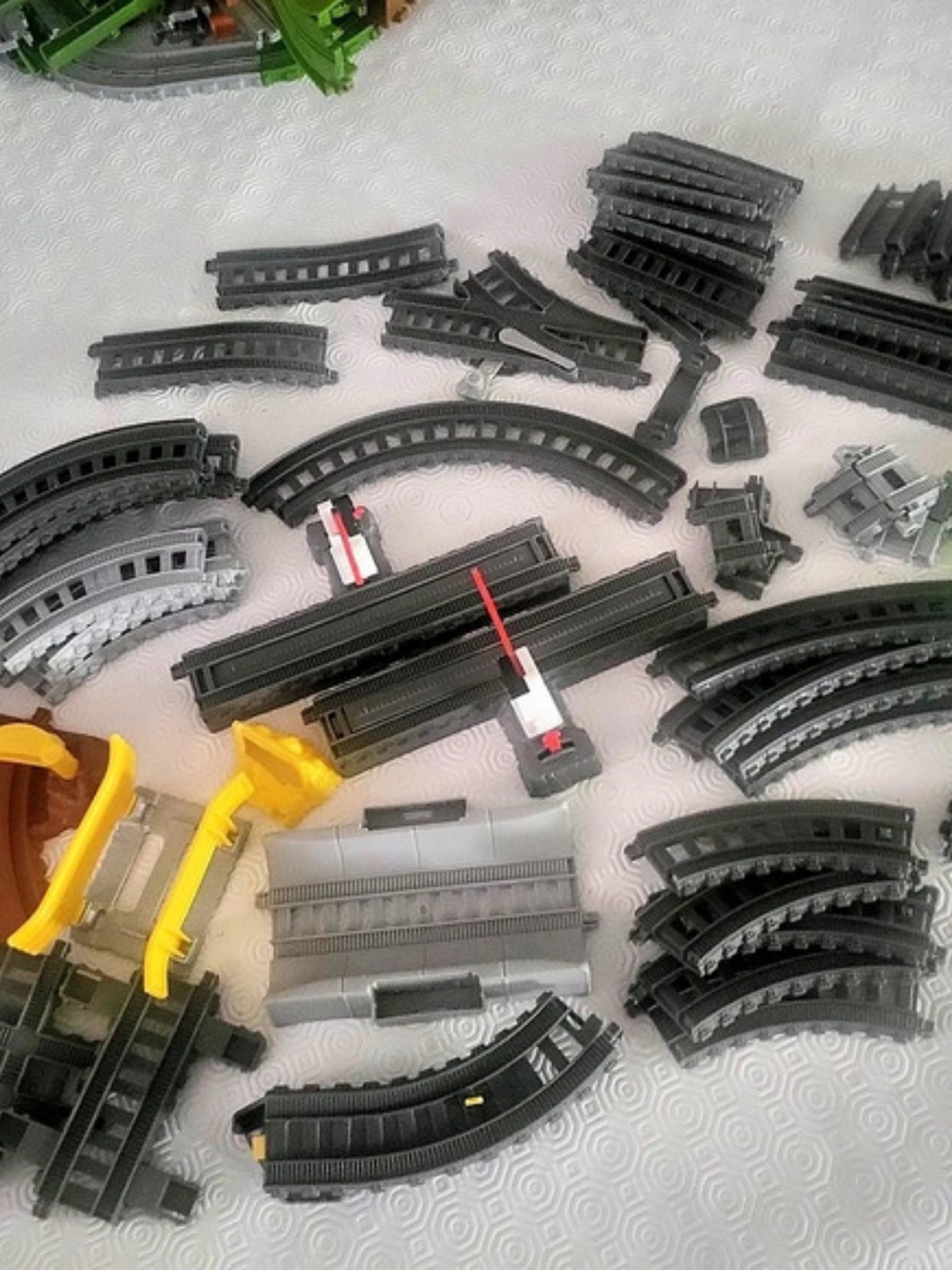 Thomas And Friends Trackmaster Track Bundle - Black & Gray